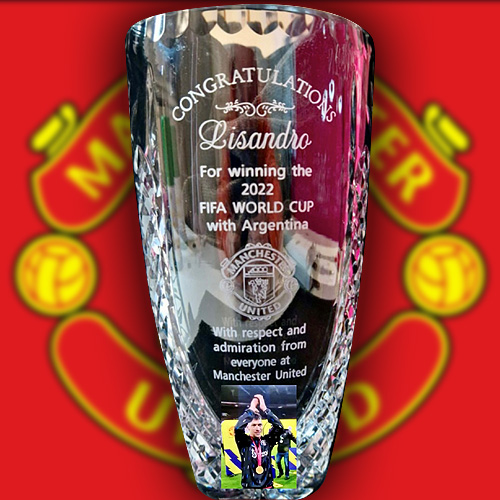 Bespoke crystal vase for Manchester United, presented to Lisandro Martinez, marking his World Cup victory with Argentina